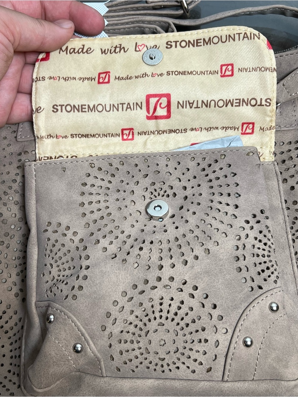Stone Mountain USA 4-Handbags Bundle | New With Tags | Save Big $266 MSRP - Picture 11 of 16